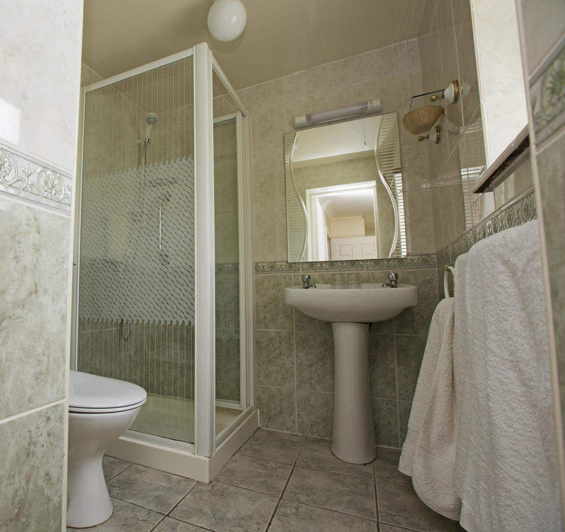 Ard Na Greine Bed & Breakfast Clonakilty Ruang foto